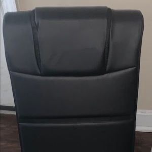 Foldable gaming chair